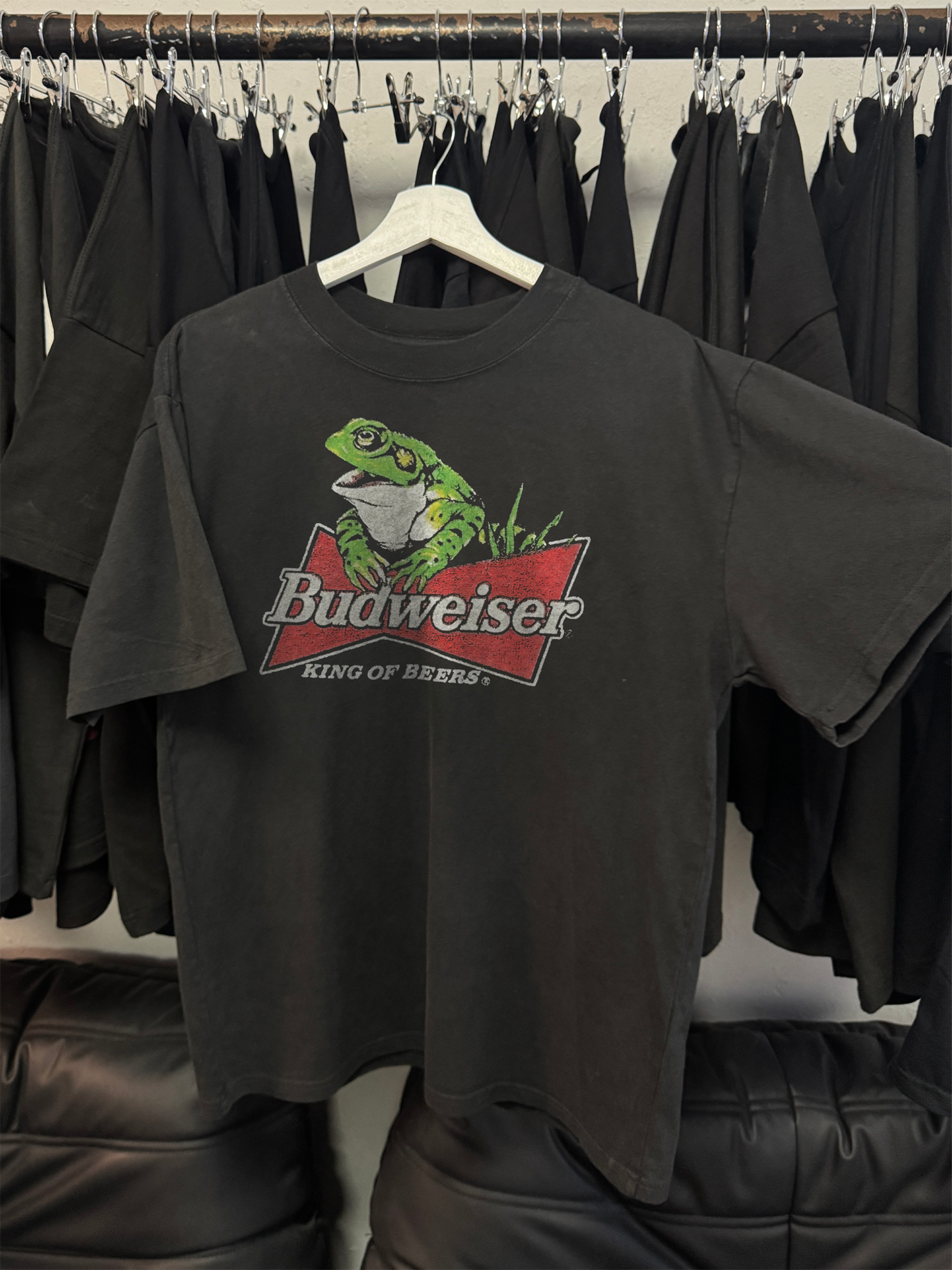90's budweiser frogs vintage black tee